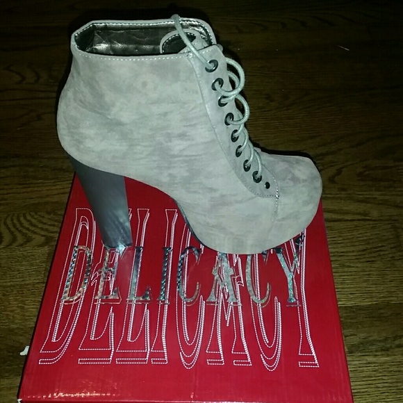 Delicacy heels