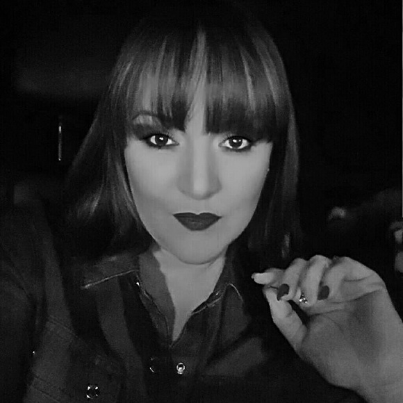 Meet your Posher, Maria