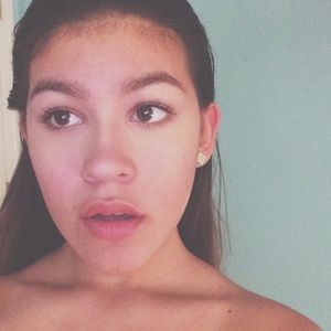 Meet your Posher, Lorena