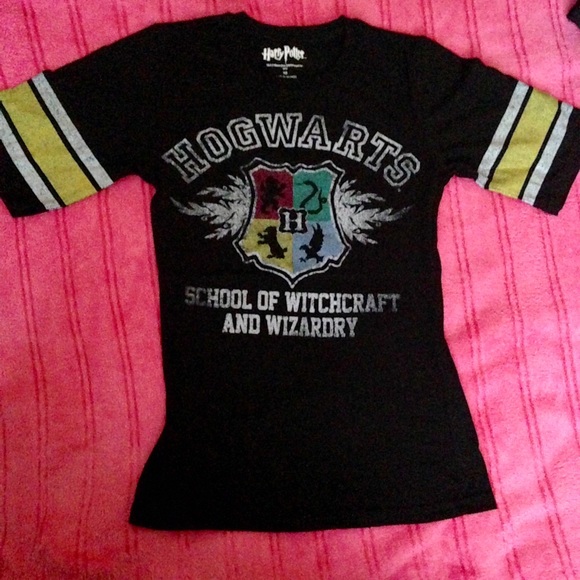 Hot topic brand new shirt