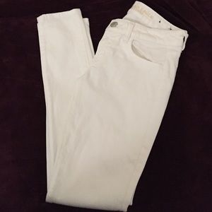White super stretch jegging