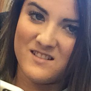 Meet your Posher, Ava