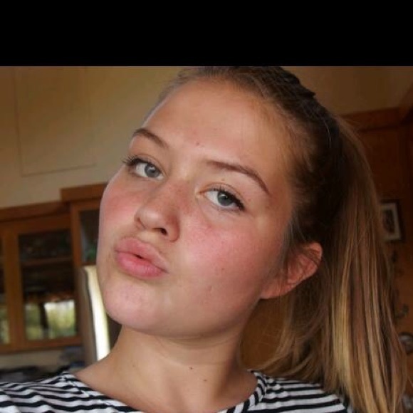 Meet your Posher, Julia - Picture 1 of 1