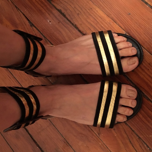 CLEOPATRA'S SHOES!! - Picture 2 of 3