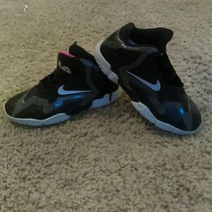 Lebron Nike Sneakers