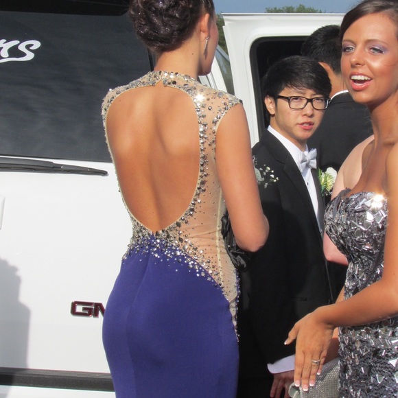 Prom dress - Picture 3 of 3