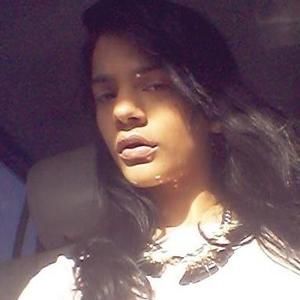 Meet your Posher, Camille