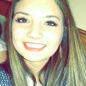 Meet your Posher, Leah