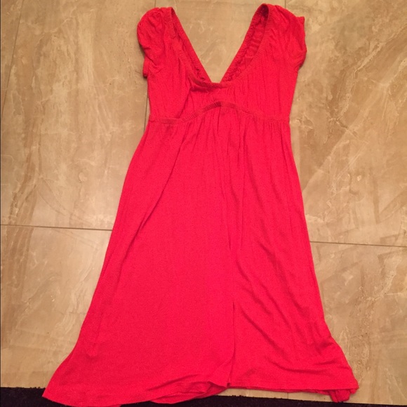 Dresses & Skirts - Cute red dress 🍓