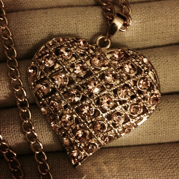 Rhinestone studded necklace/earrings bundle - Picture 3 of 4