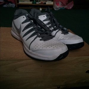 ❌SOLD❌Nike Court Tennis Shoes