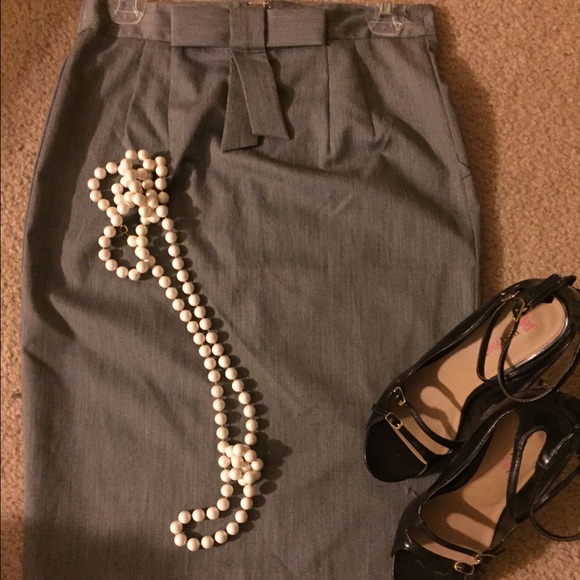 ‼️last day ‼️Forever 21 Pencil Skirt