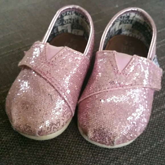 Pink glitter toms