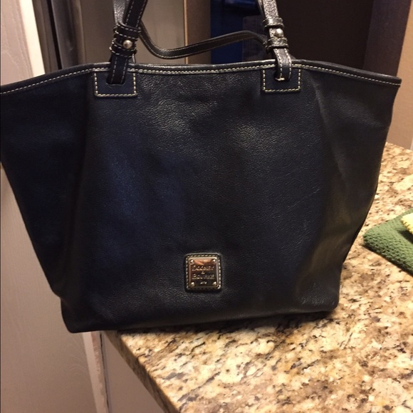 Dooney & Bourke black leather purse