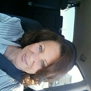 Meet your Posher, Joann