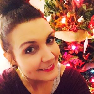 Meet your Posher, Monica