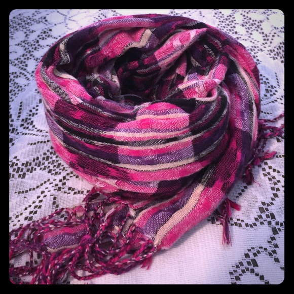 ❤️pink plaid fringe scarf❤️