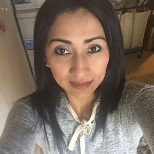 Meet your Posher, Juana