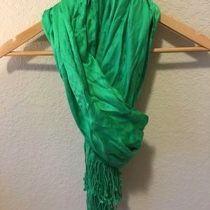 Kelly green scarf
