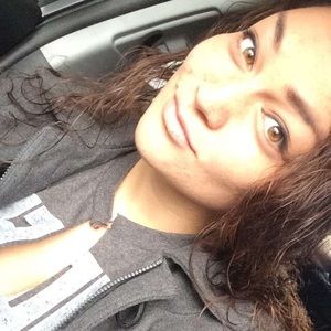 Meet your Posher, Antoinette