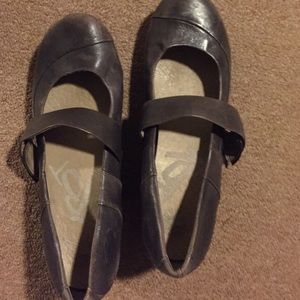 Plum wedge Mary Janes