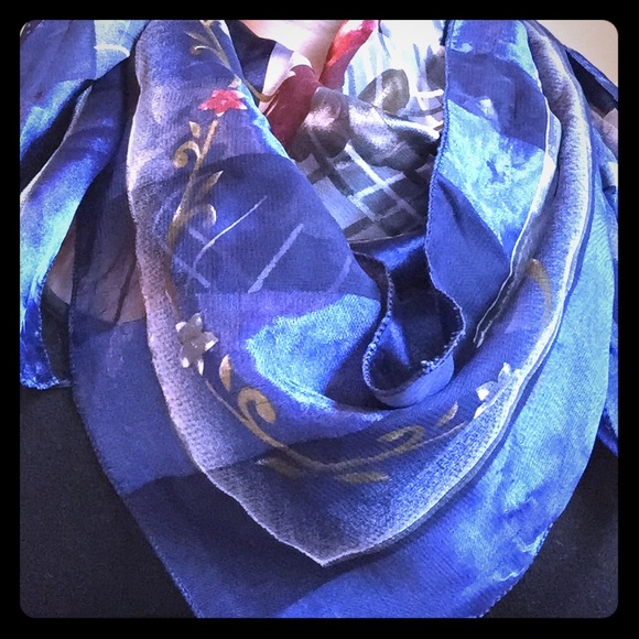 ❤️really pretty vintage silk floral scarf❤️