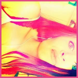 Meet your Posher, Holly