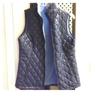 Navy Blue puffer quilt vest.