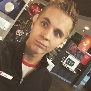 Meet your Posher, Justin