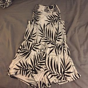 Leaf pattern romper