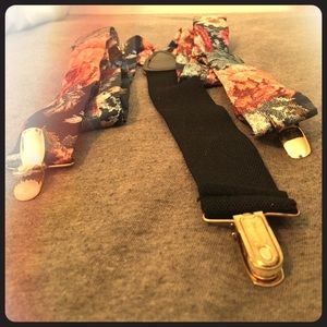 ❤️totally rad, vintage, floral suspenders❤️