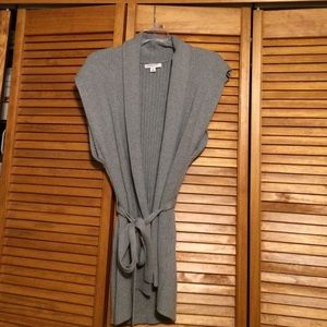 Banana Republic sleeveless sweater cardigan gray
