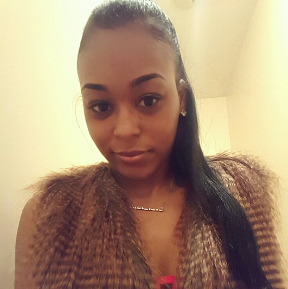 Meet your Posher, Raven