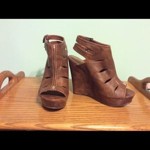 Michael Antonio Wedges