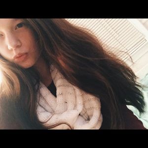 Meet your Posher, Carissa