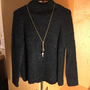 LOFT sweater in Oliver Green - Brand New!