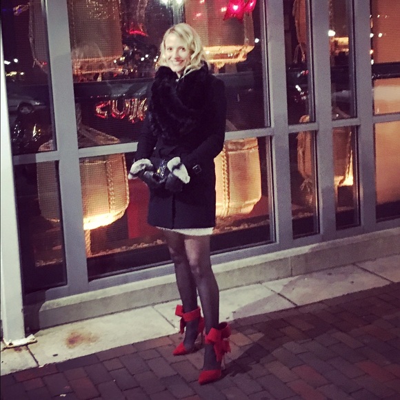 Meet your Posher, Lillian - Picture 2 of 3