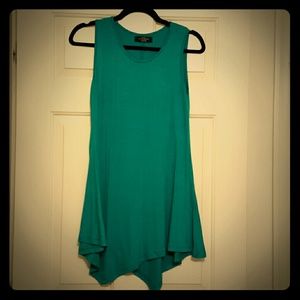 Green tunic shirt with tank sleeves
