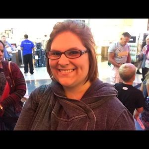 Meet your Posher, Ashley