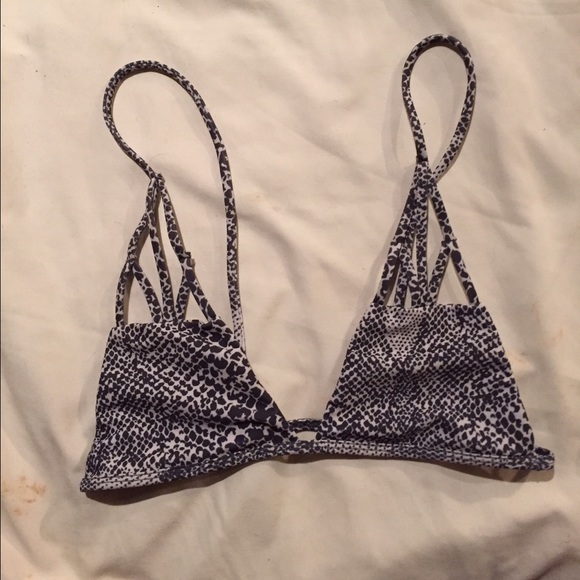 🔷 SOLD 🔷 Acacia Santorini Snake medium