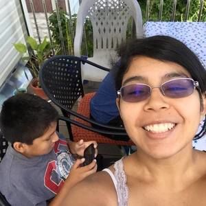 Meet your Posher, Daniela