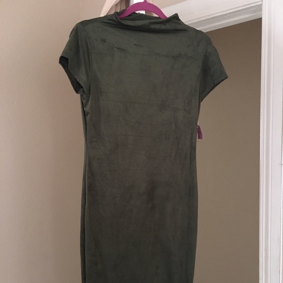Green bodycon dress
