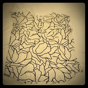 Black & white blouse