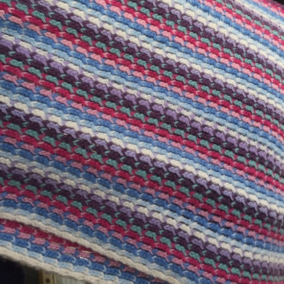 Scarve - Picture 3 of 4