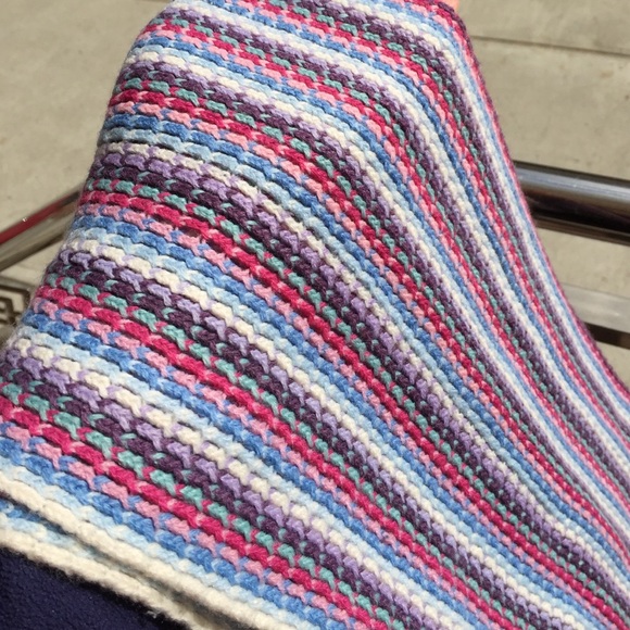 Scarve - Picture 4 of 4