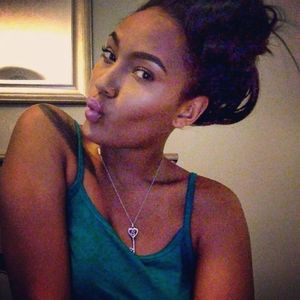 Meet your Posher, Natasha