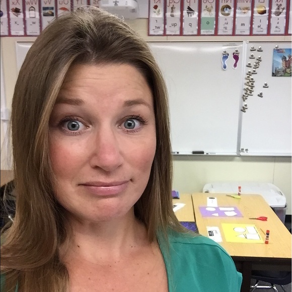 Meet your Posher, Stephanie - Picture 2 of 4