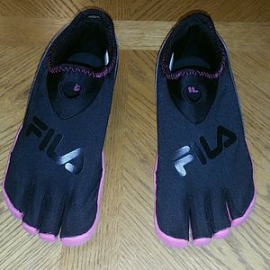 Fila skele-toes size 8 ez slide