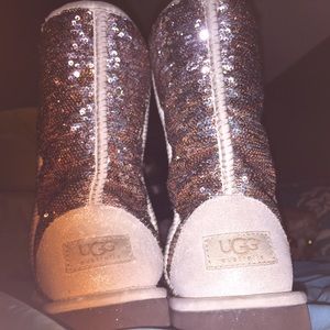 SPARKLY UGG BOOTS, NEW