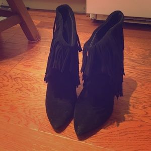 Steve Madden suede fringe bootie Style payyton